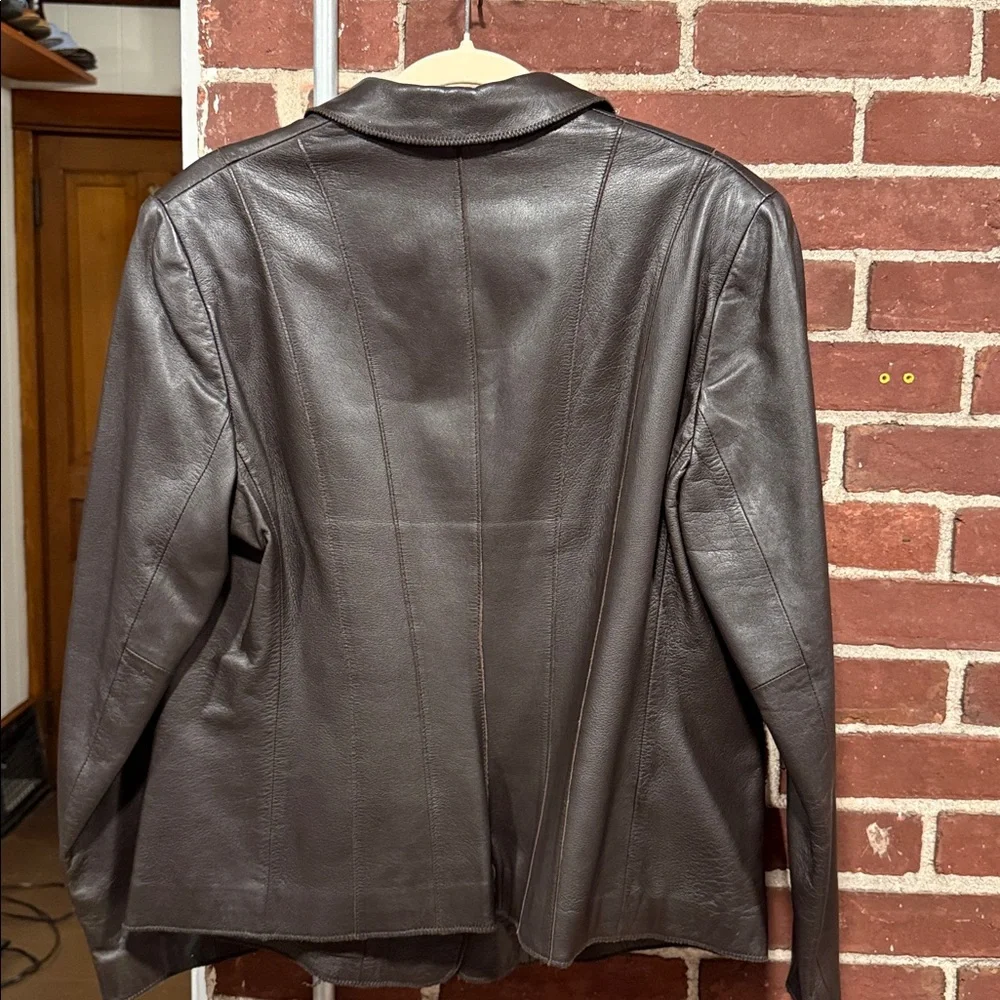 Jones New York Dark Brown Leather Blazer very nice light weight - Picture 2 of 7